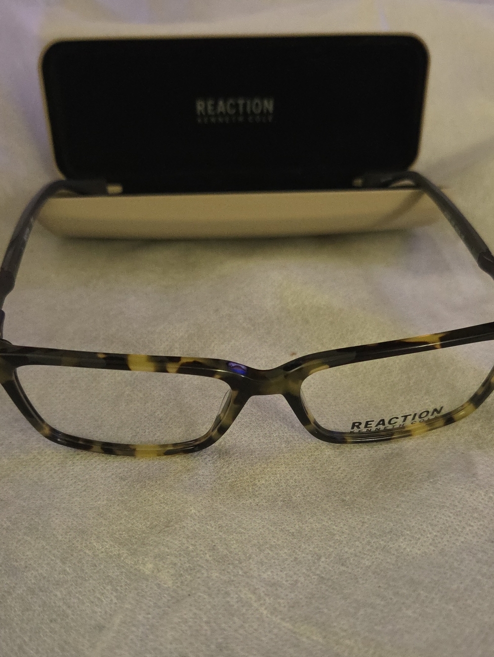 New. Reaction Kenneth Cole Tortoiseshell Brown and Tan Rectangular Frames